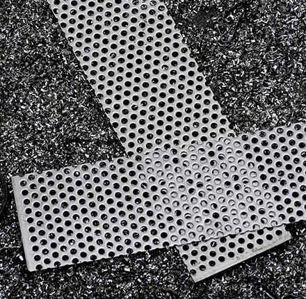 パンチングメタルとは