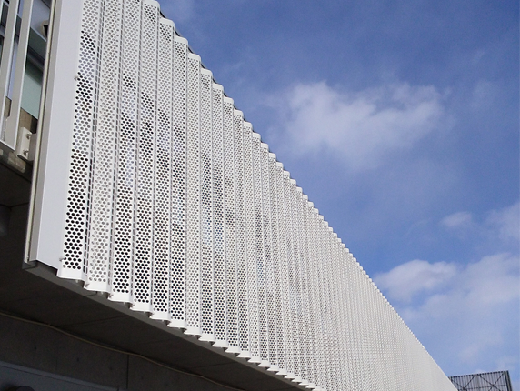 有孔折板について